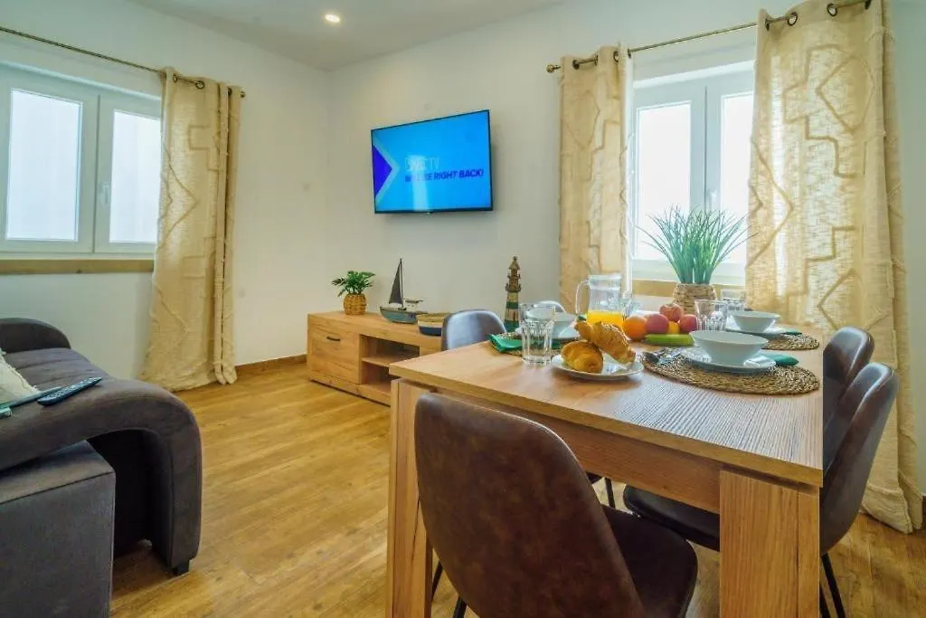 Oldtown Starfish Beach House 2 Min To The Beach Wifi Албуфейра